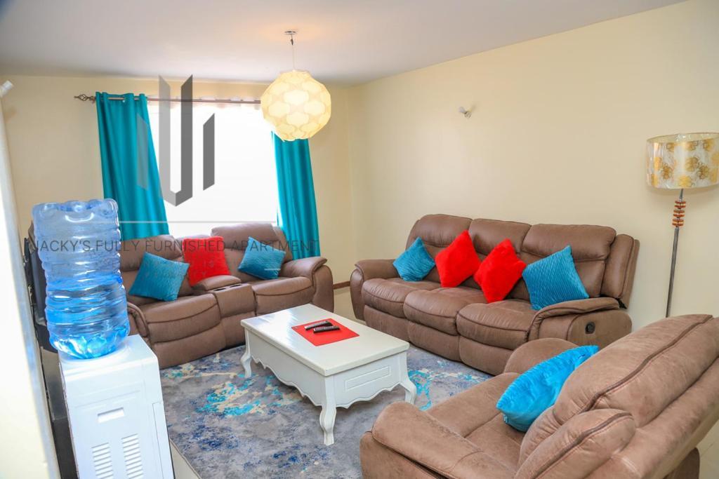 Jacky'S Milimani Suites Nakuru Exterior foto